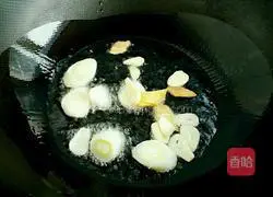 Illustration of Northeast Chicken Stewed with Mushrooms 3