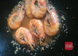 Illustration of Braised Prawns 11