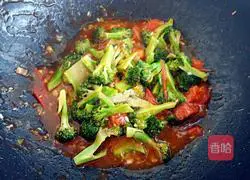 Illustration of how to cook broccoli with tomato sauce 9