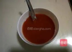 Illustration of how to make fried eggs with tomato sauce 1