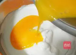 Illustration of how to make steamed chocolate cake 6