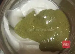 Matcha Cream Cake Illustration of how to make a roll 11