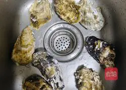 Roasted Garlic Oysters Recipe Illustration 3