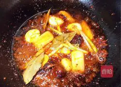 Illustration of how to make spicy crab pot 5