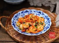 Illustration of how to make garlic and black pepper anchovies shrimp 8