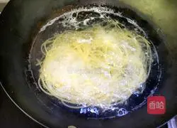 Illustration of how to make tomato sauce pasta 13