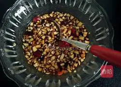 Illustration of how to make cold bitter chrysanthemum 4