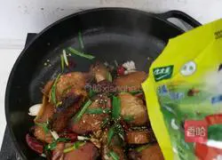 Illustration of how to make spicy herring pieces 13