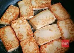 Illustration of how to make homemade tofu with tomato sauce 3