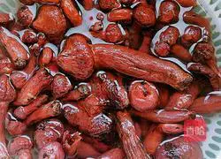 Illustration of how to make stewed chicken nuggets with dried mushrooms 1