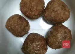 Illustration of how to make leftover rice croquettes 4