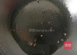 Hand-shredded Illustration of how to make cabbage 5