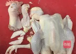 Illustration of how to make ginger, scallion and soy sauce chicken 1