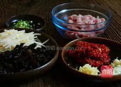 Illustration of how to make Sichuan fish-flavored shredded pork 2