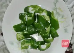 Illustration of how to make spicy three delicacies 3