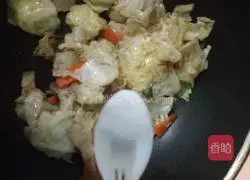 Illustration of how to make twice-cooked pork with cabbage 7