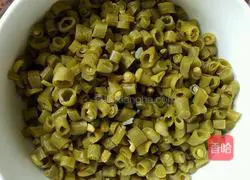 Tamarind Illustration of how to copy hands 10