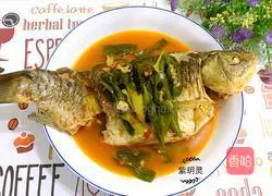 Illustration of braised crucian carp recipe 7