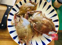 Steamed prism crabs Illustration of how to do it 1