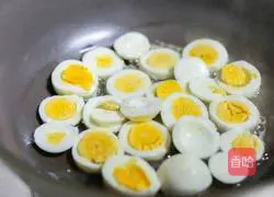 Illustration of how to make crispy money eggs 7