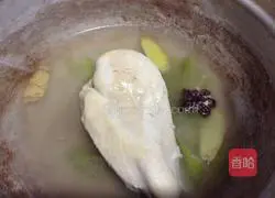 Illustration of how to make sesame chicken shredded cold noodles 4