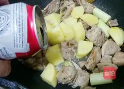 Illustration of how to make potato beer duck 8