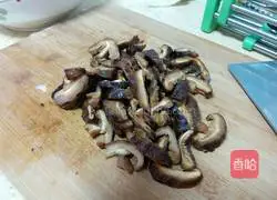 Cantonese-style glutinous rice chicken recipe 8