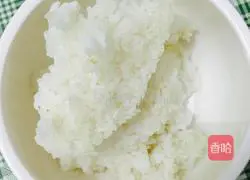 Illustration of how to make preserved assorted fried rice 1