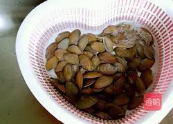 Illustration of how to stir-fry Huajia 1