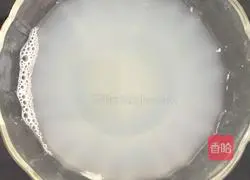 Illustration of how to make steamed eggs with flower armor 4