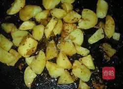 Illustration of how to make crispy potatoes 4