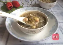 Illustration of how to make mung bean, tremella and lotus seed soup 8