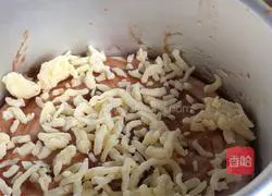 Illustration of how to make fruit pizza 7