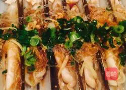 Illustration of how to make garlic vermicelli and razor clam king 8