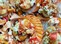 Illustration of how to make steamed scallops with soy sauce and garlic 11