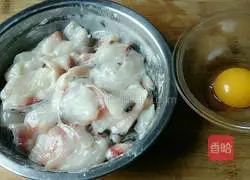 Illustration of how to make spicy boiled fish 4