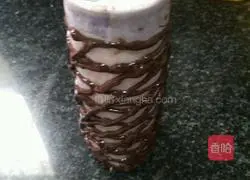 Chocolate Cake Recipe Illustration 10