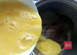 Black Swan Puffs Recipe Illustration 5