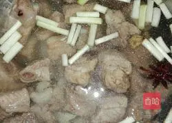 Cantonese style sweet and sour pork ribs Illustration of how to do it 2