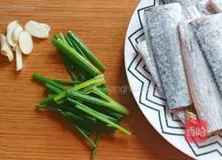 Illustration of how to cook hairtail 1