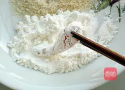 Illustration of how to make fried chicken tenders 4