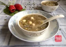 Illustration of how to make mung bean, tremella and lotus seed soup 9
