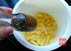 Mashed Potato Pancake Recipe Illustration 5