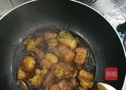 Illustration of how to make braised pork with potatoes 6