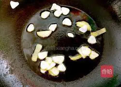 Illustration of authentic Northeastern pot-roasted pork 13