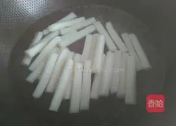 Illustration of how to make fried rice cakes with tomato sauce 2