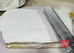 Illustration of how to make car cream cake 9