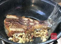 Illustration of how to make spicy grilled fish 10