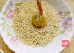 Illustration of making mashed potato and shrimp balls 17