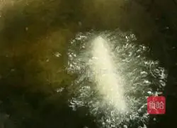 Illustration of how to make tomato sauce for French fries 6